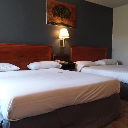 Americas Best Value Inn Laramie Zewnętrze zdjęcie